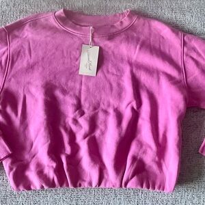 NWT Women's Bubble Hem Sweatshirt -
- Universal Thread ™ Pink Size S